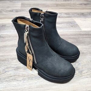Seven7 Moto Zipper Ankle Boots Black Lug Sole Combat Booties Size 6 - New In Box